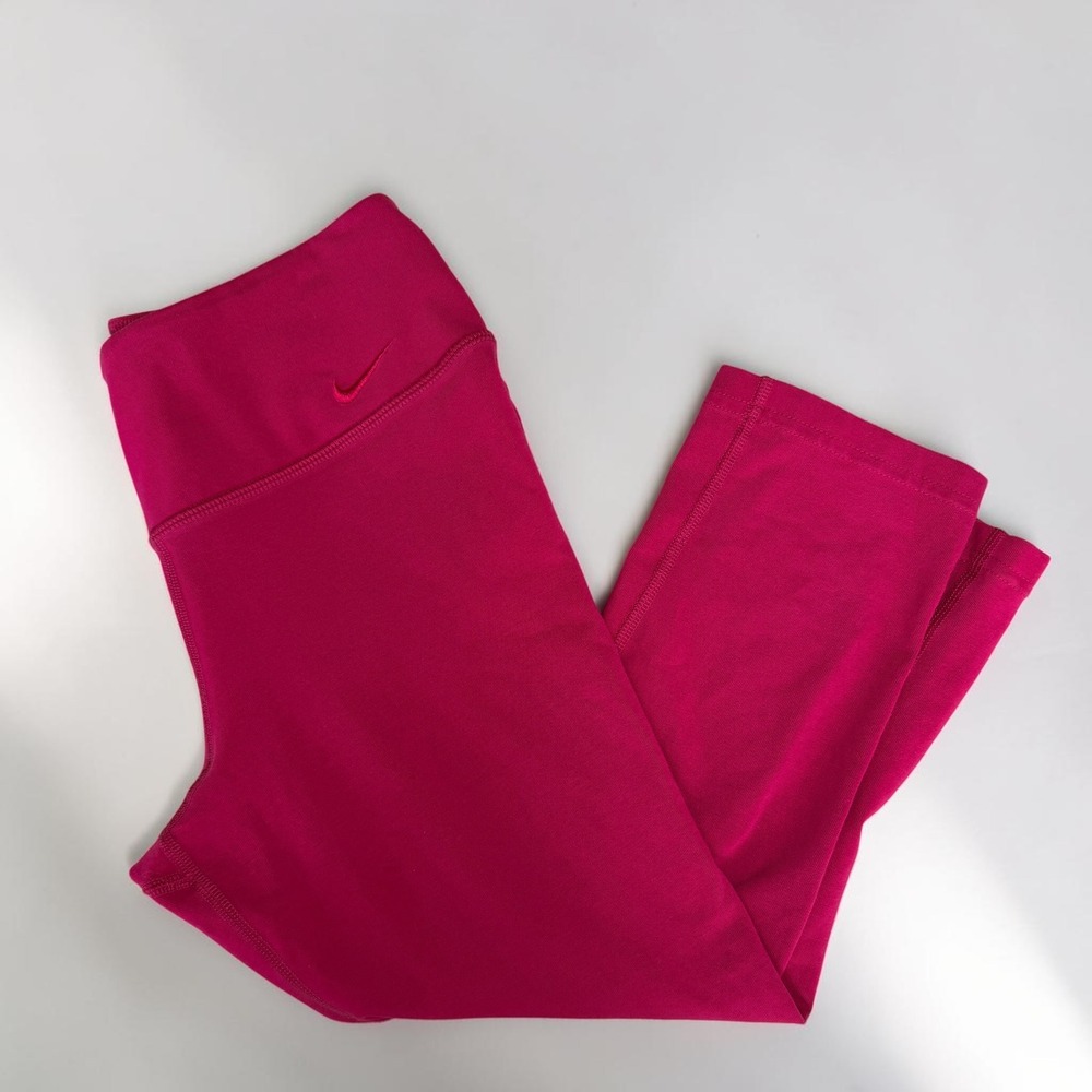 Nike Streetwear Womens Dri-FIT Capri Leggings Pink XS
